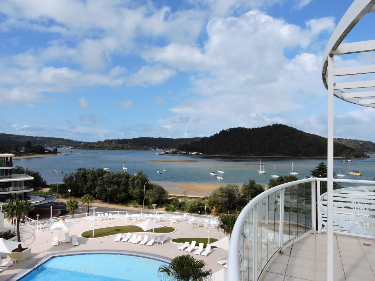 Base Holidays - Ettalong Beach Premium Apartments Bagian luar foto