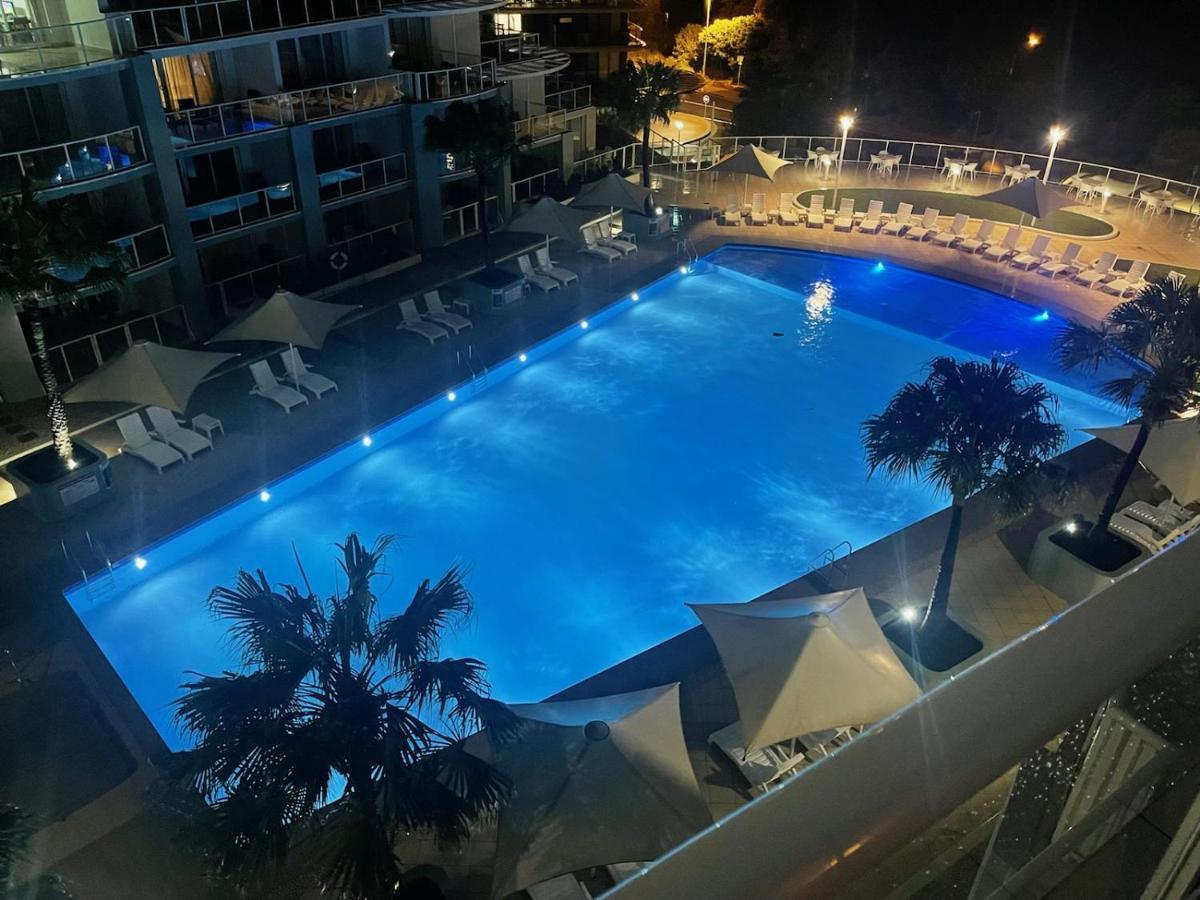 Base Holidays - Ettalong Beach Premium Apartments Bagian luar foto