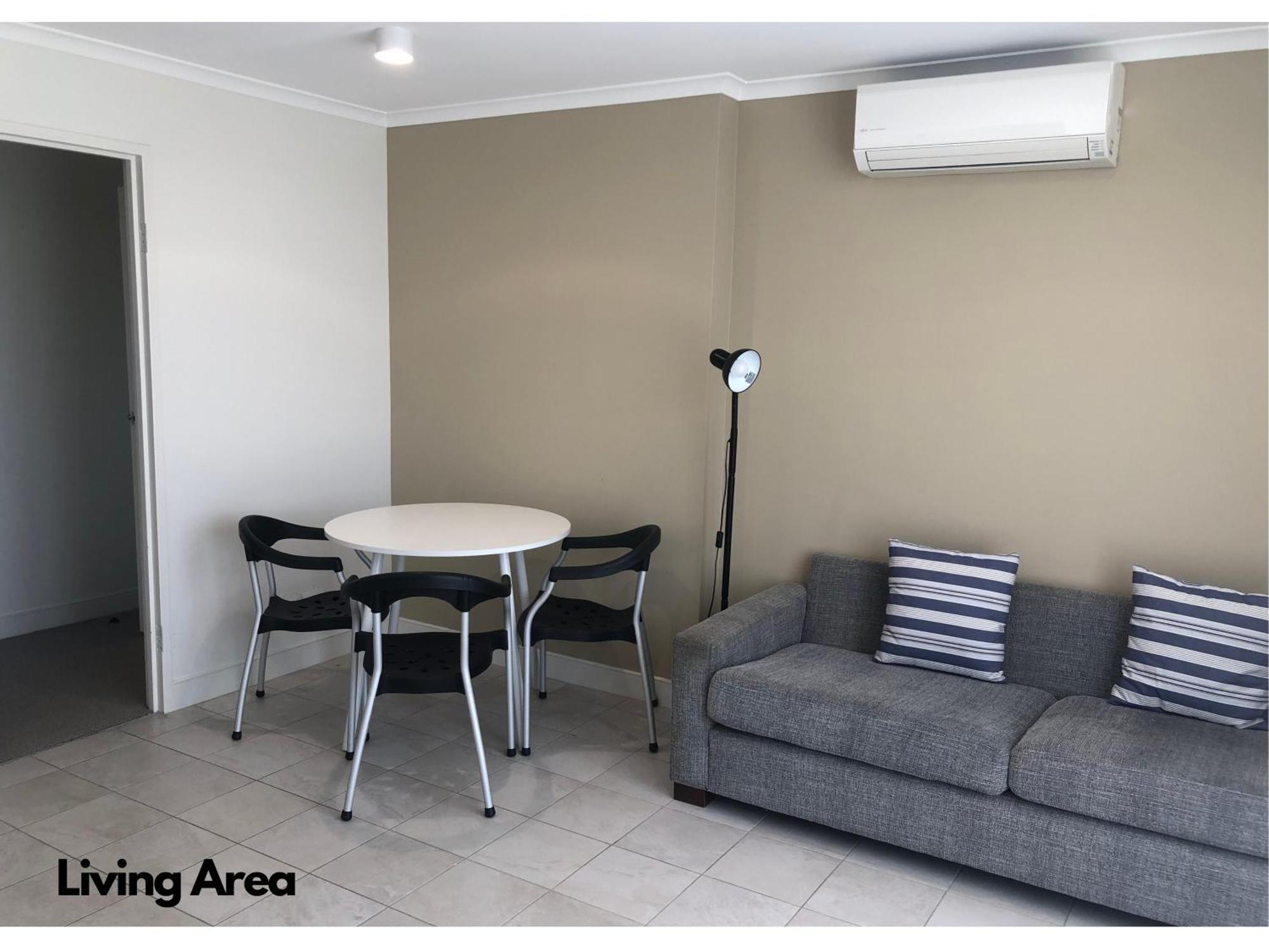 Base Holidays - Ettalong Beach Premium Apartments Bagian luar foto