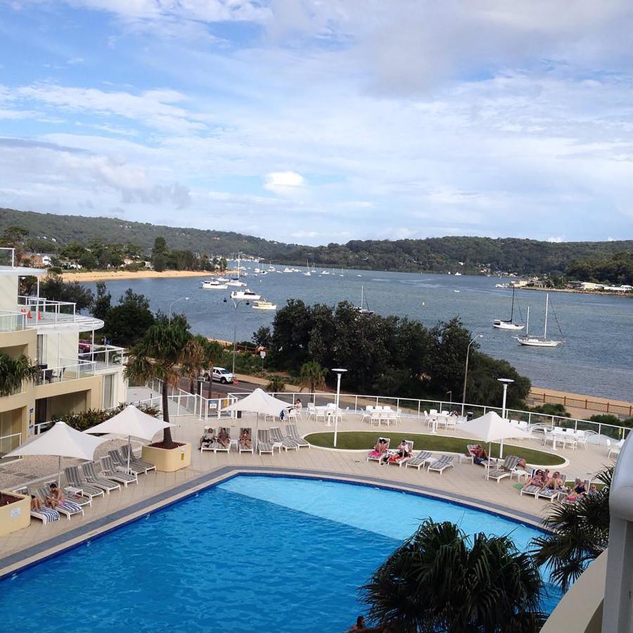 Base Holidays - Ettalong Beach Premium Apartments Bagian luar foto