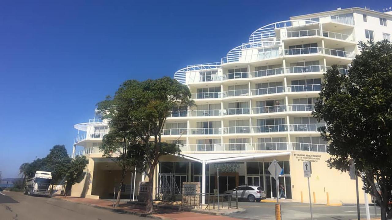 Base Holidays - Ettalong Beach Premium Apartments Bagian luar foto